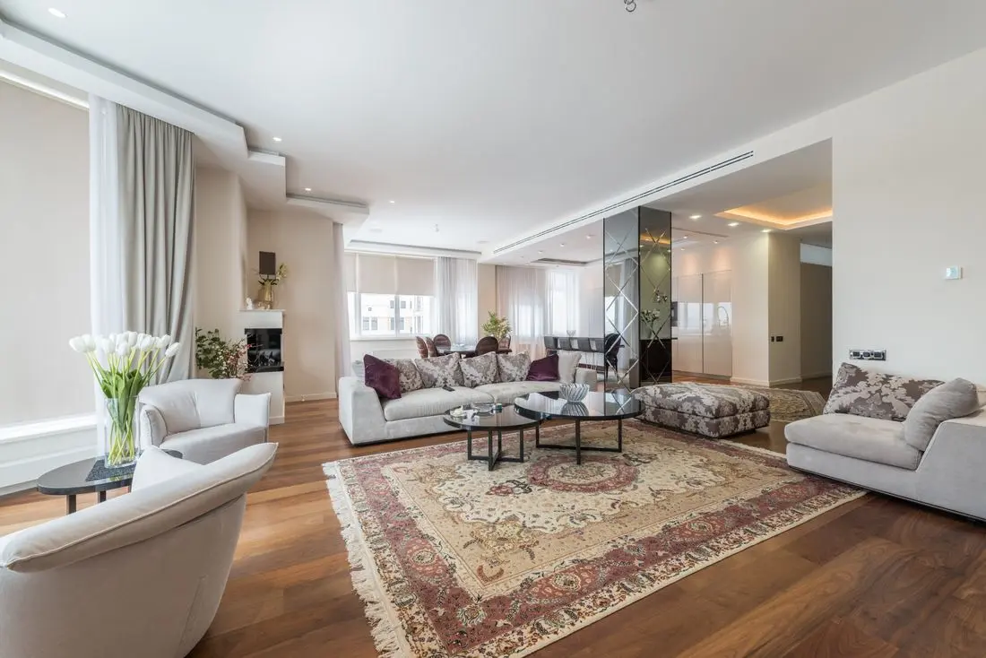 Aydınlık salon